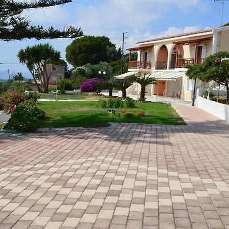 Hotel apartamentowy Mediterranean Lassi (Kefalonia)